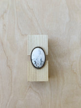 Load image into Gallery viewer, SZ // 7 White Buffalo Ring