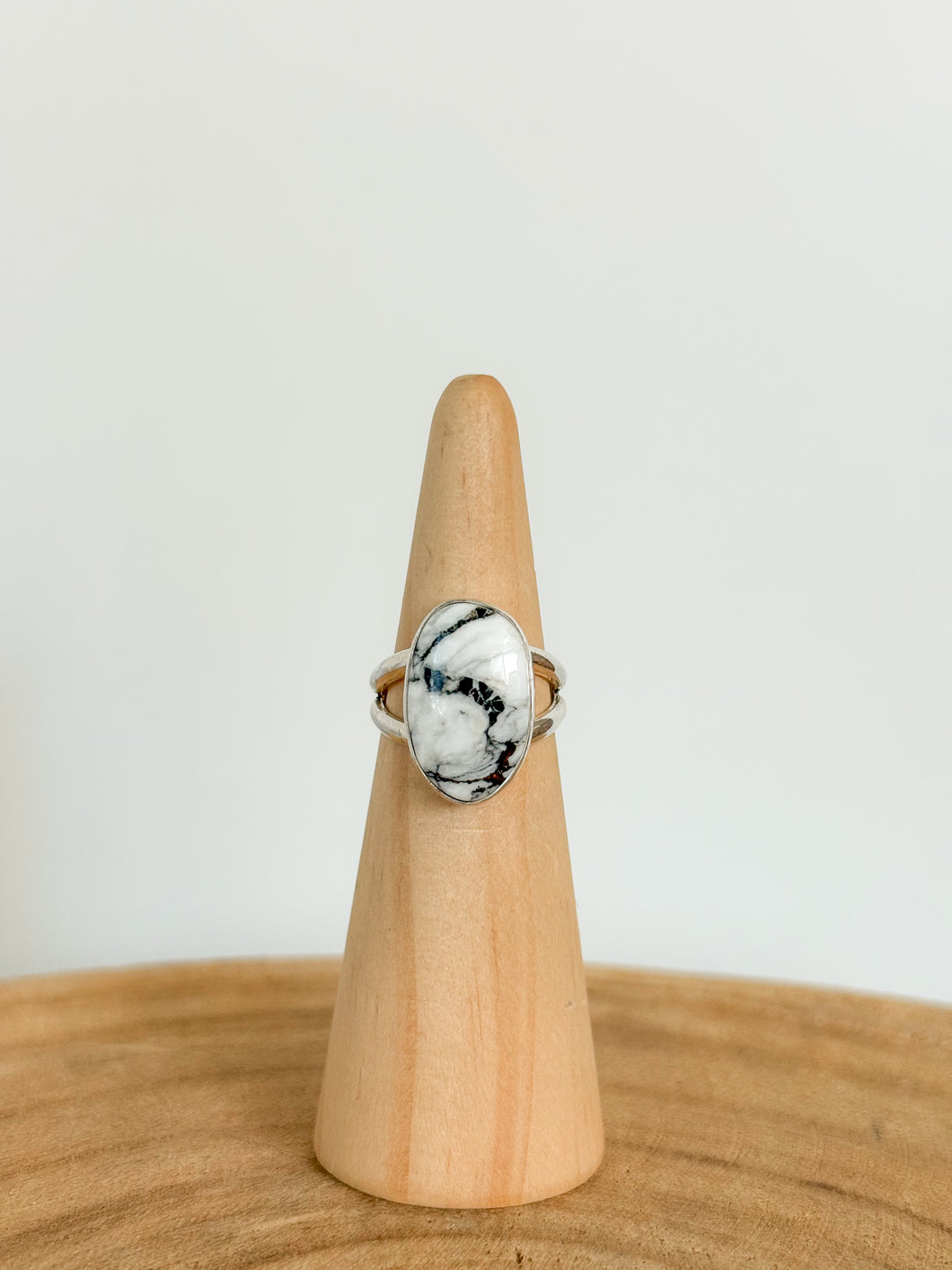 SZ // 7 White Buffalo Ring