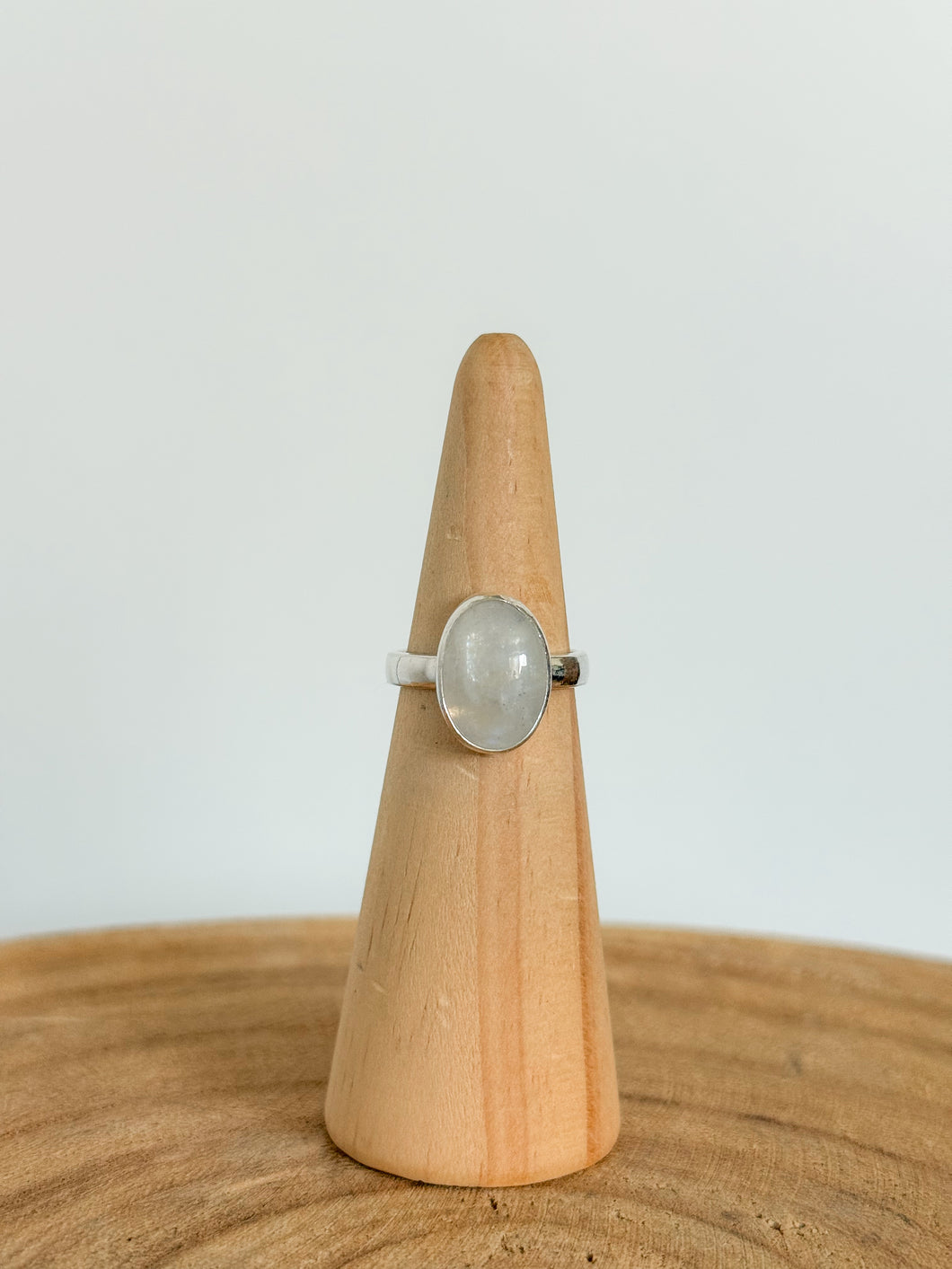 SZ // 6.5 Moonstone Ring