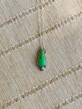 Load image into Gallery viewer, Manhatten Green Turquoise Necklace
